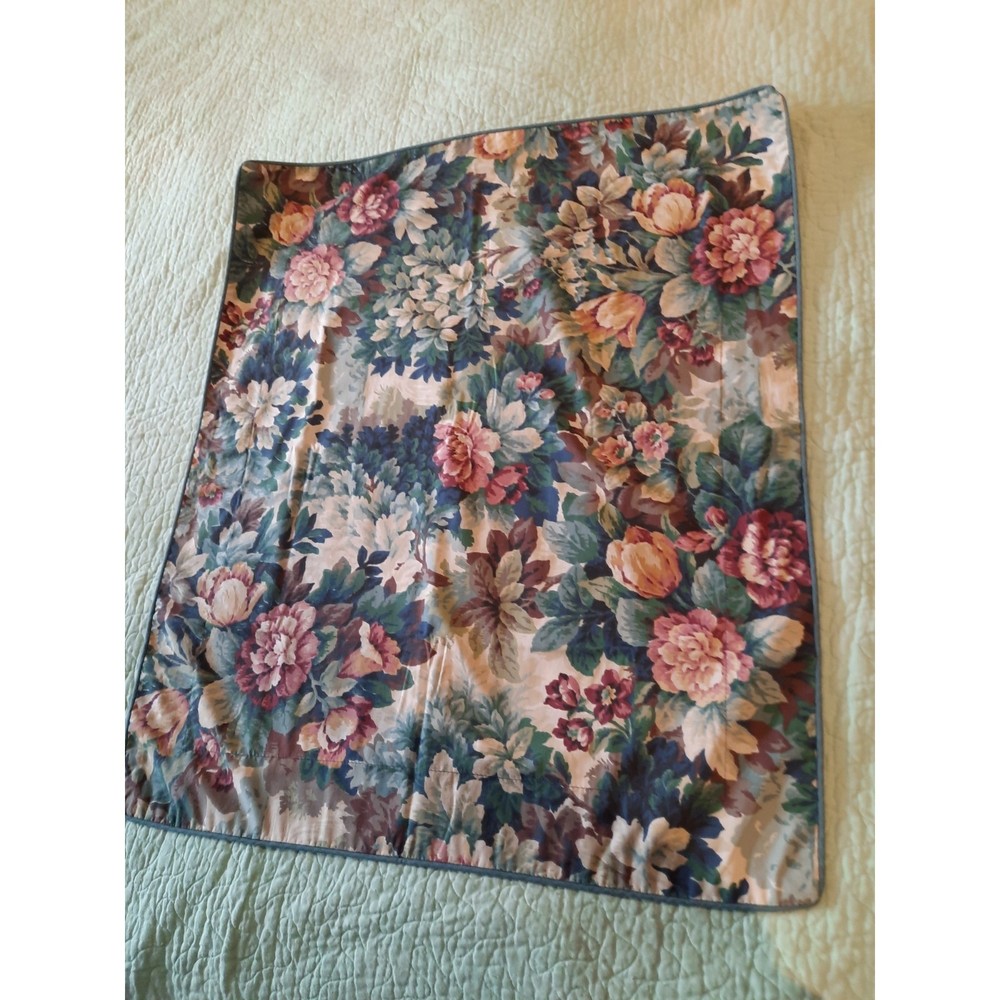 1 Allyson Kent West Point Stevens Pillow Sham, Vintage Bed Linens, Floral Design